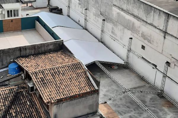 Arena que teria shows e jogos da Copa foi interditada na Praia do Canto