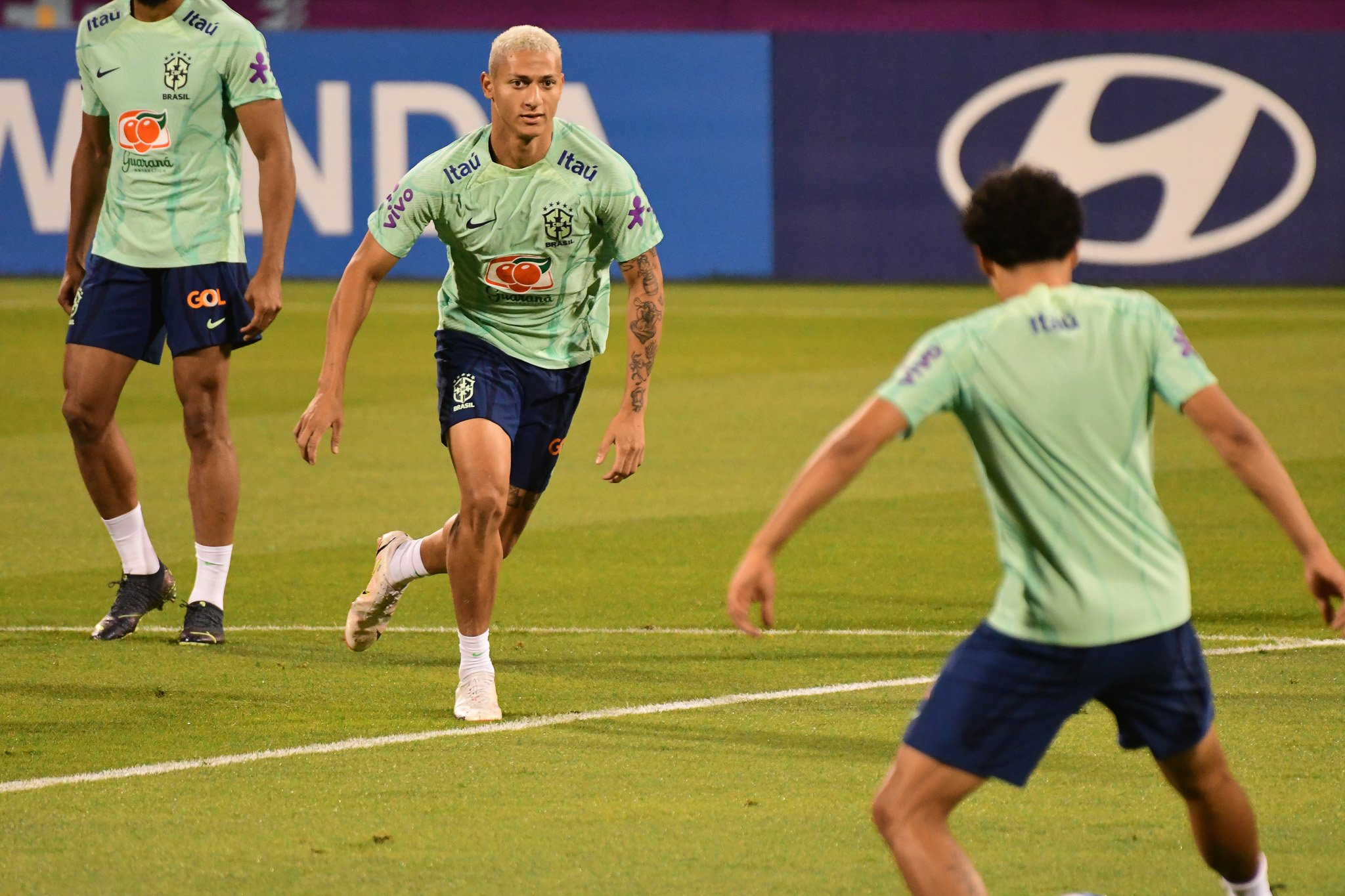 Richarlison, atacante capixaba, durante treino da seleção brasileira para Copa do Mundo em Doha, no Catar