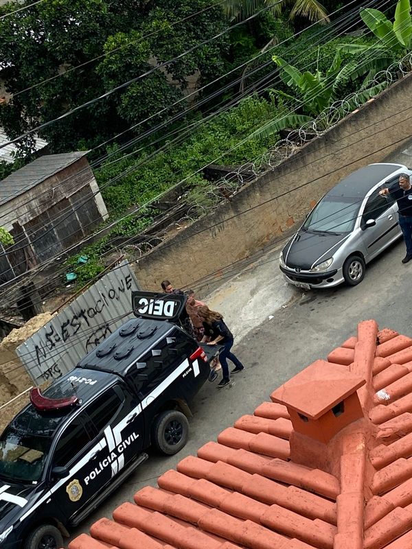 A polícia prendeu quatro pessoas durante a Operação Sicut, em Cachoeiro por Polícia Civil