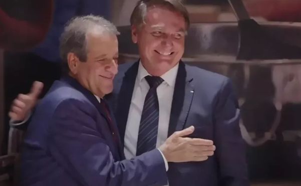 O presidente nacional do PL, Valdemar Costa Neto, e o presidente Jair Bolsonaro