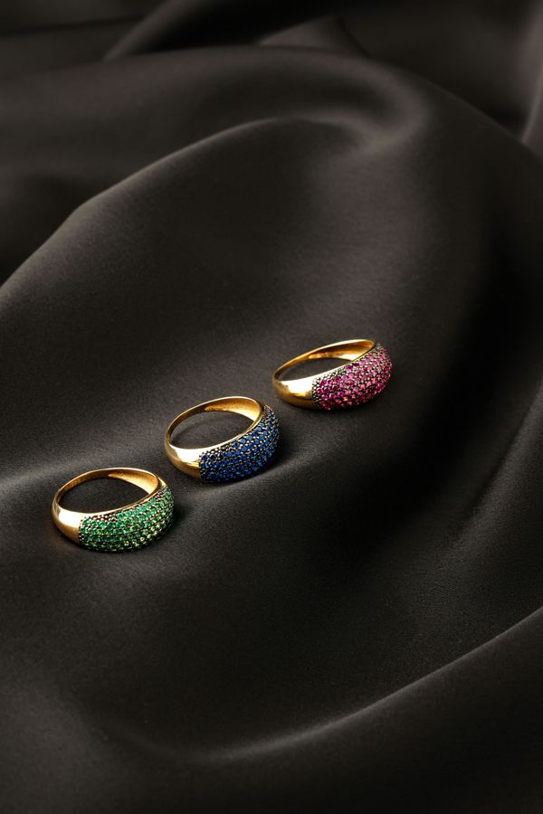 Peças na Black Friday da Oswaldo Moscon por Shopping Vitória/Divulgação