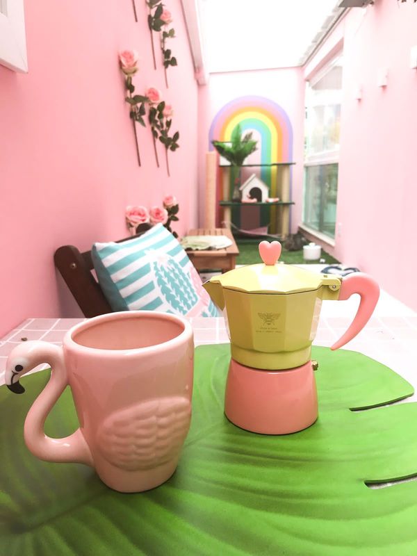 Ambiente serve para receber amigos por Natália Telha