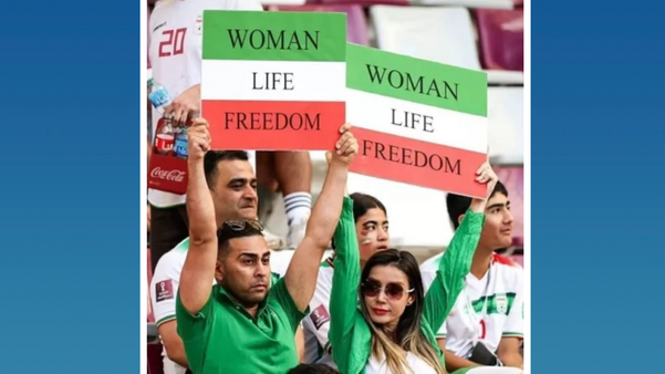 Torcedores do Irã fazem manifestação pela liberdade para as mulheres