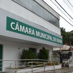 Benefício pode passar de R$ 530 para R$ 800 e, conforme projeto apresentado na Câmara, também vai contemplar os servidores da Casa de Leis