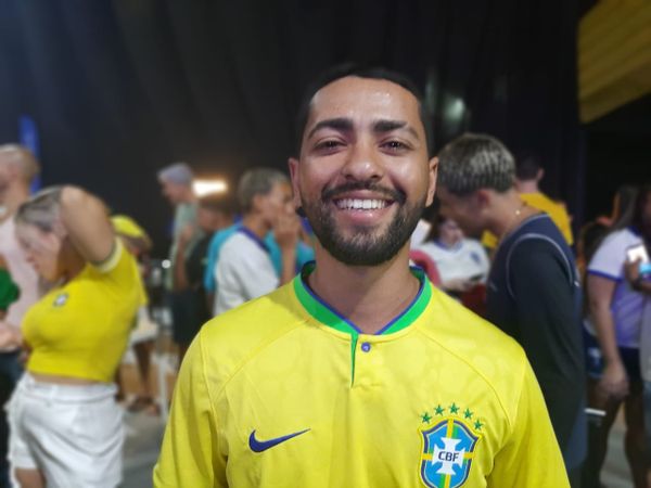 Wellington Camargo ficou feliz com a atuação de Richarlison na vitória sobre a Sérvia