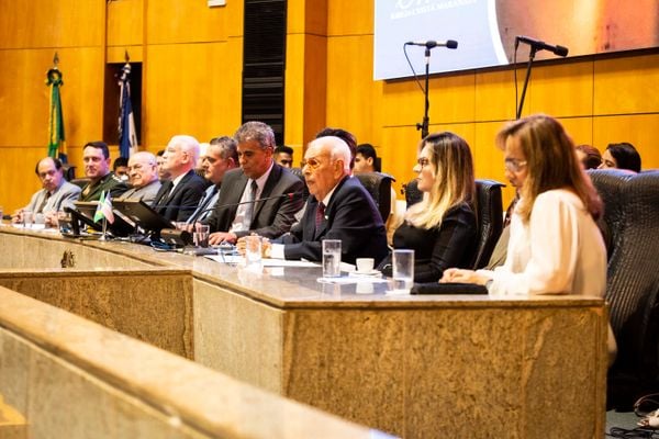A entrega da Comenda de Mérito Legislativo Gedelti Victalino Teixeira Gueiros foi marcada por um sentimento de gratidão e momentos de emoção por Maranata/Divulgação