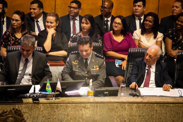 A entrega da Comenda de Mérito Legislativo Gedelti Victalino Teixeira Gueiros foi marcada por um sentimento de gratidão e momentos de emoção por Maranata/Divulgação