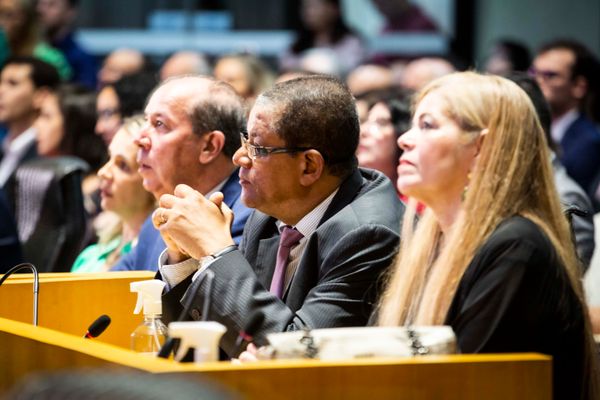 A entrega da Comenda de Mérito Legislativo Gedelti Victalino Teixeira Gueiros foi marcada por um sentimento de gratidão e momentos de emoção por Maranata/Divulgação