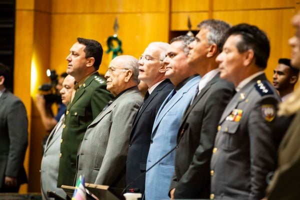 A entrega da Comenda de Mérito Legislativo Gedelti Victalino Teixeira Gueiros foi marcada por um sentimento de gratidão e momentos de emoção por Maranata/Divulgação