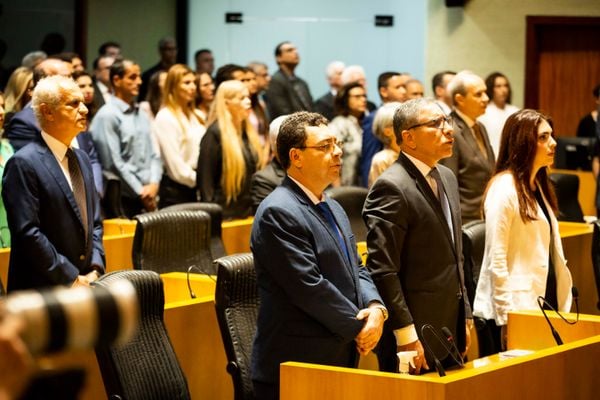 A entrega da Comenda de Mérito Legislativo Gedelti Victalino Teixeira Gueiros foi marcada por um sentimento de gratidão e momentos de emoção por Maranata/Divulgação