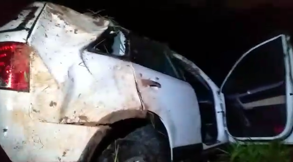 Vítimas foram abordadas dentro de casa e ficaram em poder dos criminosos dentro do veículo da família, rodando por vários bairros