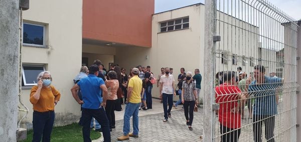 Comoção e tristeza em velórios das vítimas de ataque a escolas em Aracruz por Malu Silper