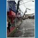 Imagem - Postes tombam e energia é suspensa em parte de bairro da Serra