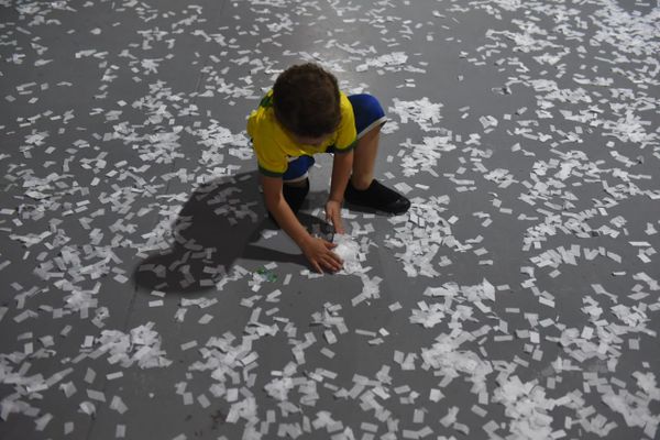 Matrix Shows, em Cariacica: torcida comemora vitória do Brasil por 1 a 0 contra Suíça  por Ricardo Medeiros
