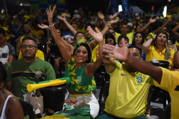 Matrix Shows, em Cariacica: torcida comemora vitória do Brasil por 1 a 0 contra Suíça  por Ricardo Medeiros