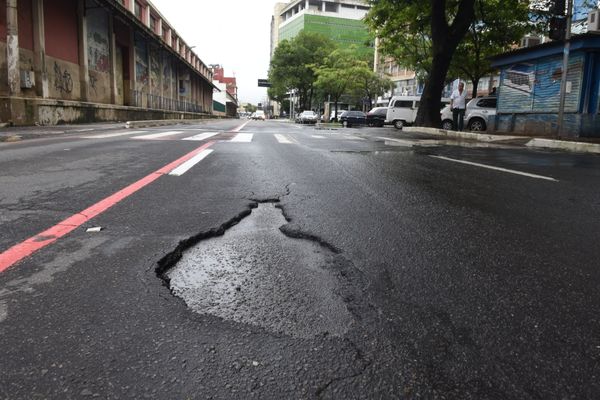 Braco na Avenida Beira Mar, Centro.  por Carlos Alberto Silva