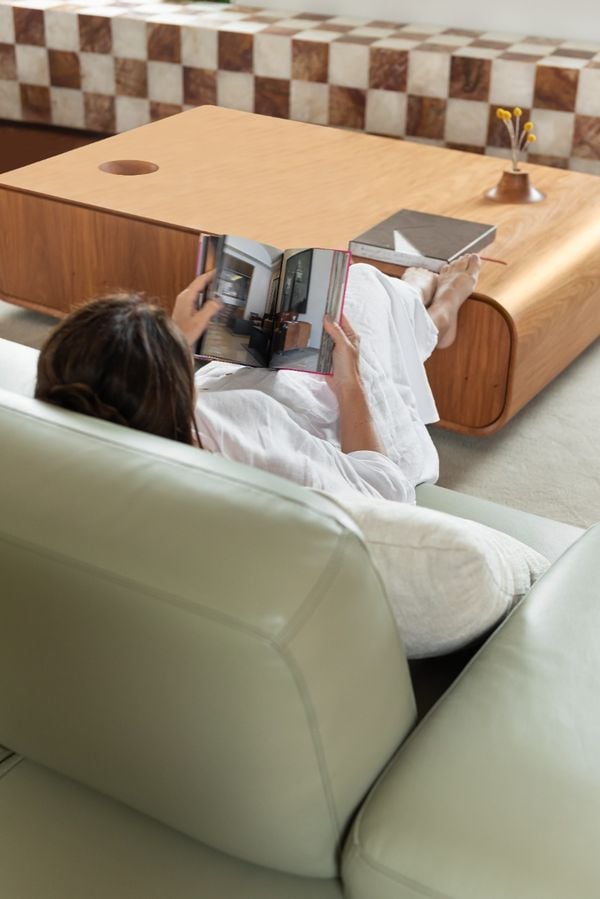 A inspiração para a mesa partiu de uma música de Frank Sinatra por Projeto de Arquitetura27/Foto de Camila Santos/Divulgação