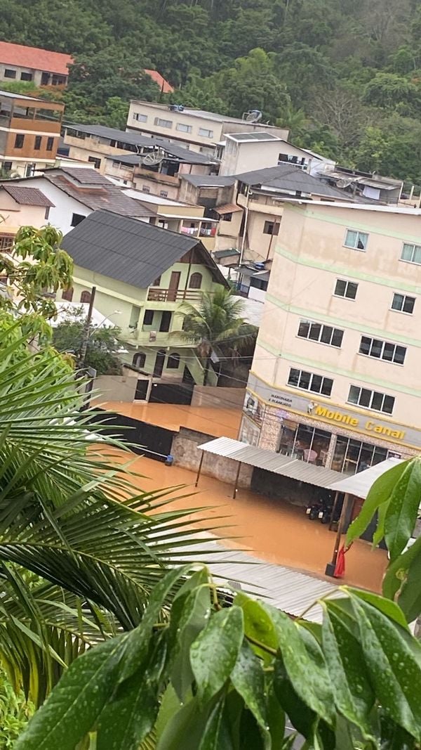 Chuva atinge Marechal Floriano nesta quarta-feira (30) por Julio Huber | Montanhas Capixabas