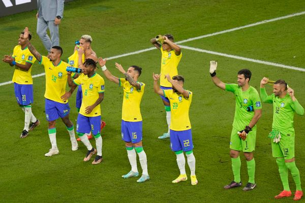 Jogadores da Seleção Brasileira comemoram a vitória