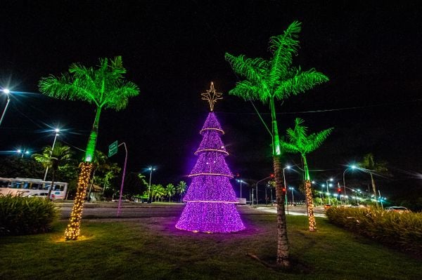 Vitória: decoração de Natal de Camburi em 2021