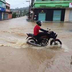 Defesa Civil mudou o aviso de risco alto para excepcional. Espírito Santo deve enfrentar chuvas persistentes com trovoadas e ventos intensos