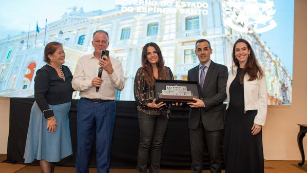 A solenidade para convidados nesta quarta-feira (30), no Palácio Anchieta, contou ainda com uma missa em Ação de Graças pelo aniversário do governador Renato Casagrande