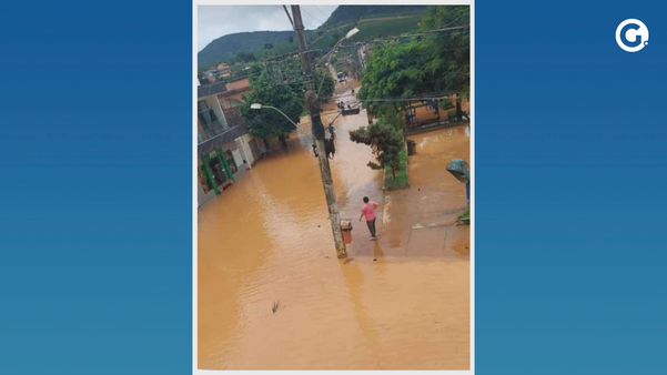 Chuva forte causa alagamentos em ruas e casas do Norte do ES