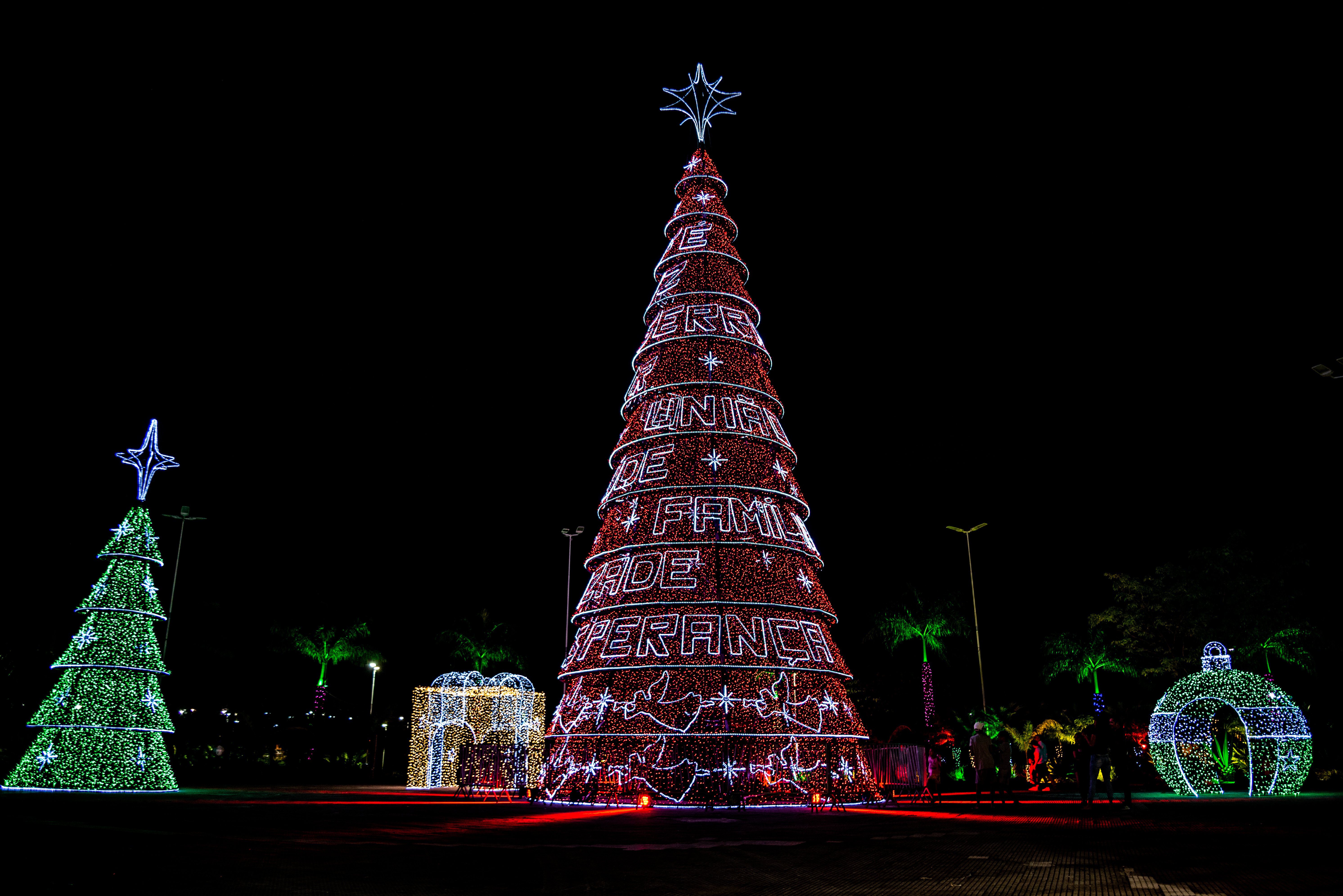 HZ | Serra terá árvore de Natal de 18 metros e programação em parceria com  a Rede Gazeta | A Gazeta