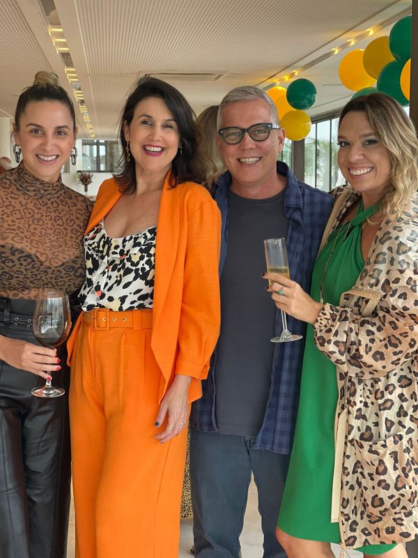 Tricia Navarro, Renata Rasseli, André Hees e Andréia Lopes