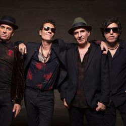 Capital Inicial traz turnê de 40 anos para o ES 