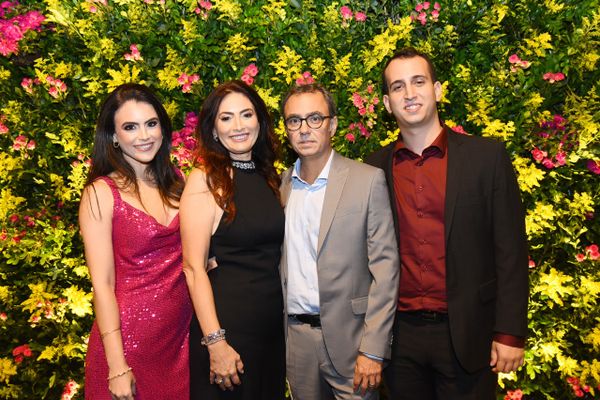 Clarice Alves Ribeiro, Glicia Dornela, Carlos Alberto Filho e Carlos Alberto Neto