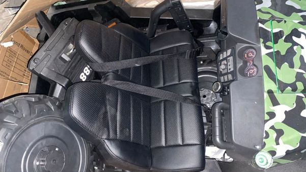 Lote 3: carrinho de brinquedo elétrico. por Receita Federal