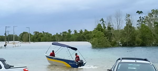 Chuva deixa 288 familhas ilhadas em aldeia indígena de Aracruz