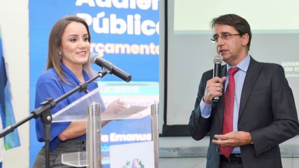 Maria Emanuela e Álvaro Duboc trocam de pastas