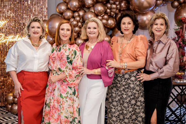 Gracinha Nader, Mary Helal, Solange Herkenhoff, Dalva Carone e Valéria Nemer