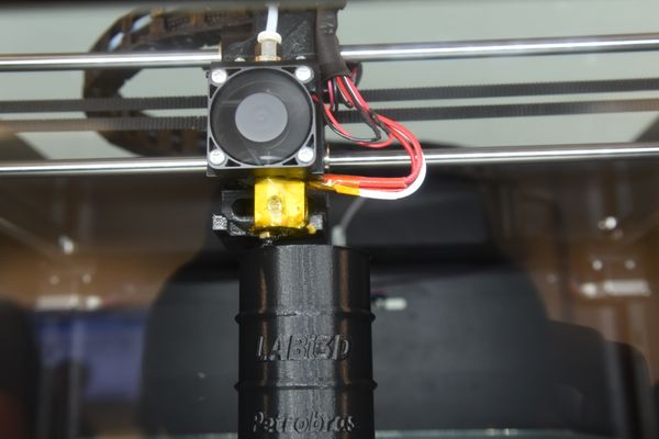 Peças de equipamentos da Petrobras feitas com a impressora 3D    por Carlos Alberto Silva