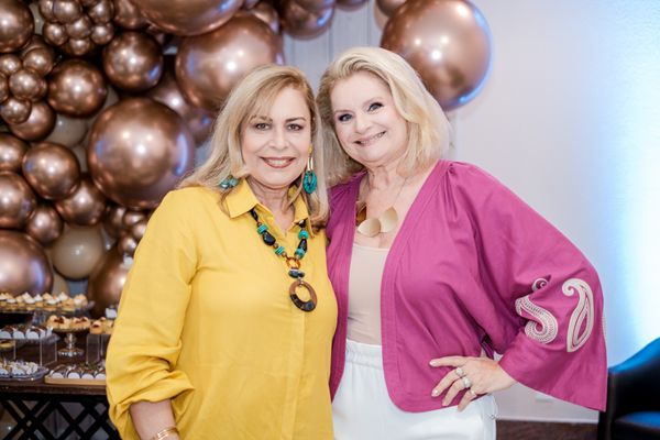 Sonia Abelha e Solange Herkenhoff