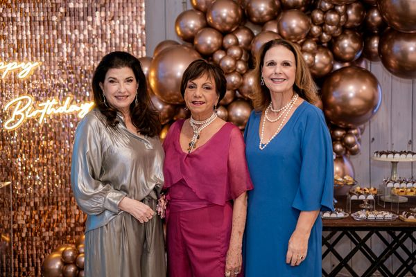 Vania Massad, Alzira Torres e Rita da Luz