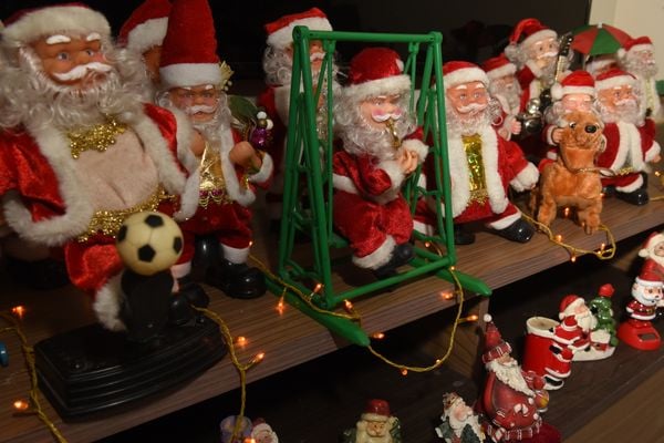 A professora aposenatada Andréa Lima adora decoração de Natal por Carlos Alberto Silva