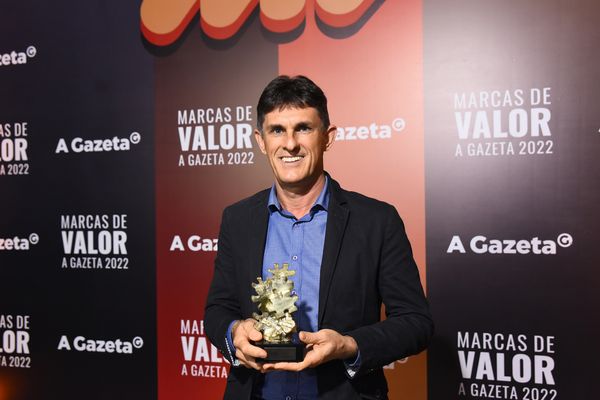 Joanir Smarçaro | Móveis Conquista por Cloves Louzada