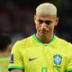 Tristeza toma conta de torcedores da seleção brasileira no Catar.