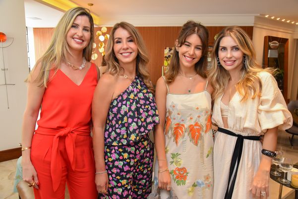 Cristina Machado, Tania e Thaiana Paste e Mariana Rizzi