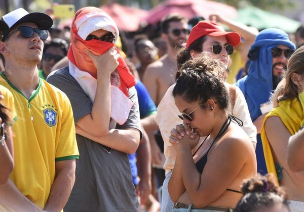 Torcida em Camburi por Carlos Alberto Silva