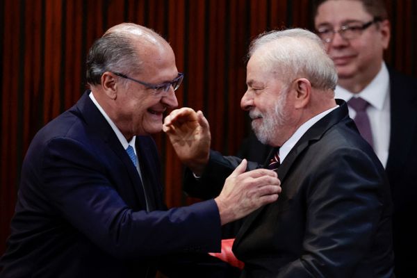 Lula e Alckmin na diplomação no TSE