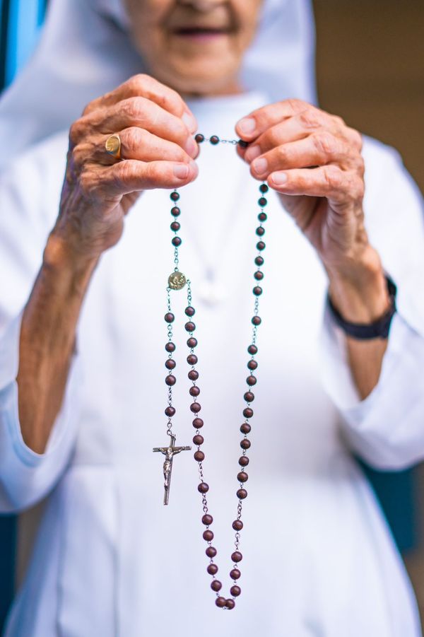 Irmã Otília se dedica a pacientes de hospital em Cachoeiro  por Rafael Duarte 