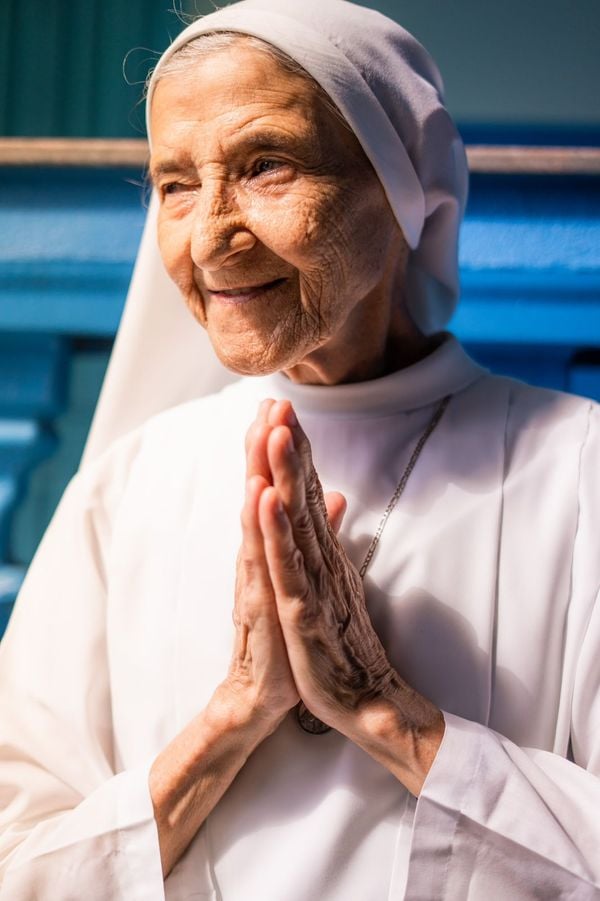 Irmã Otília se dedica a pacientes de hospital em Cachoeiro  por Rafael Duarte 