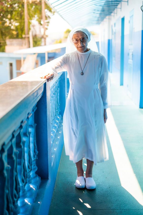 Irmã Otília se dedica a pacientes de hospital em Cachoeiro  por Rafael Duarte 