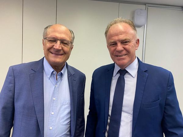 Geraldo Alckmin e Casagrande durante reunião em Brasília