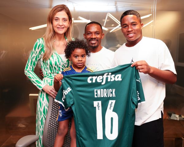 Palmeiras divulgou a venda de Endrick na manhã desta quinta-feira (14)
