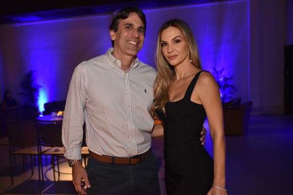 Andre Barbosa Barros e Flavia Darós  